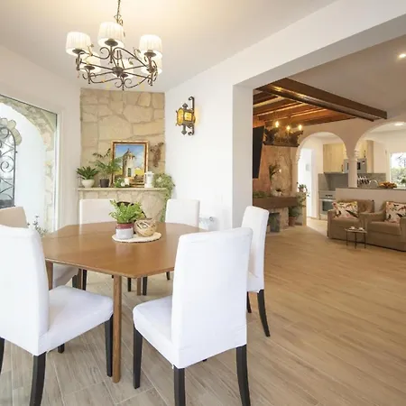 Holiday home Mit Privatpool Fuer 8 Personen Ca 100 Qm In Miami Platja, Costa Dorada *