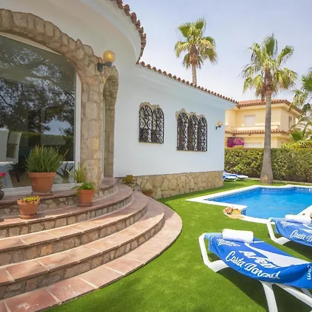 Mit Privatpool Fuer 8 Personen Ca 100 Qm In Miami Platja, Costa Dorada Holiday home